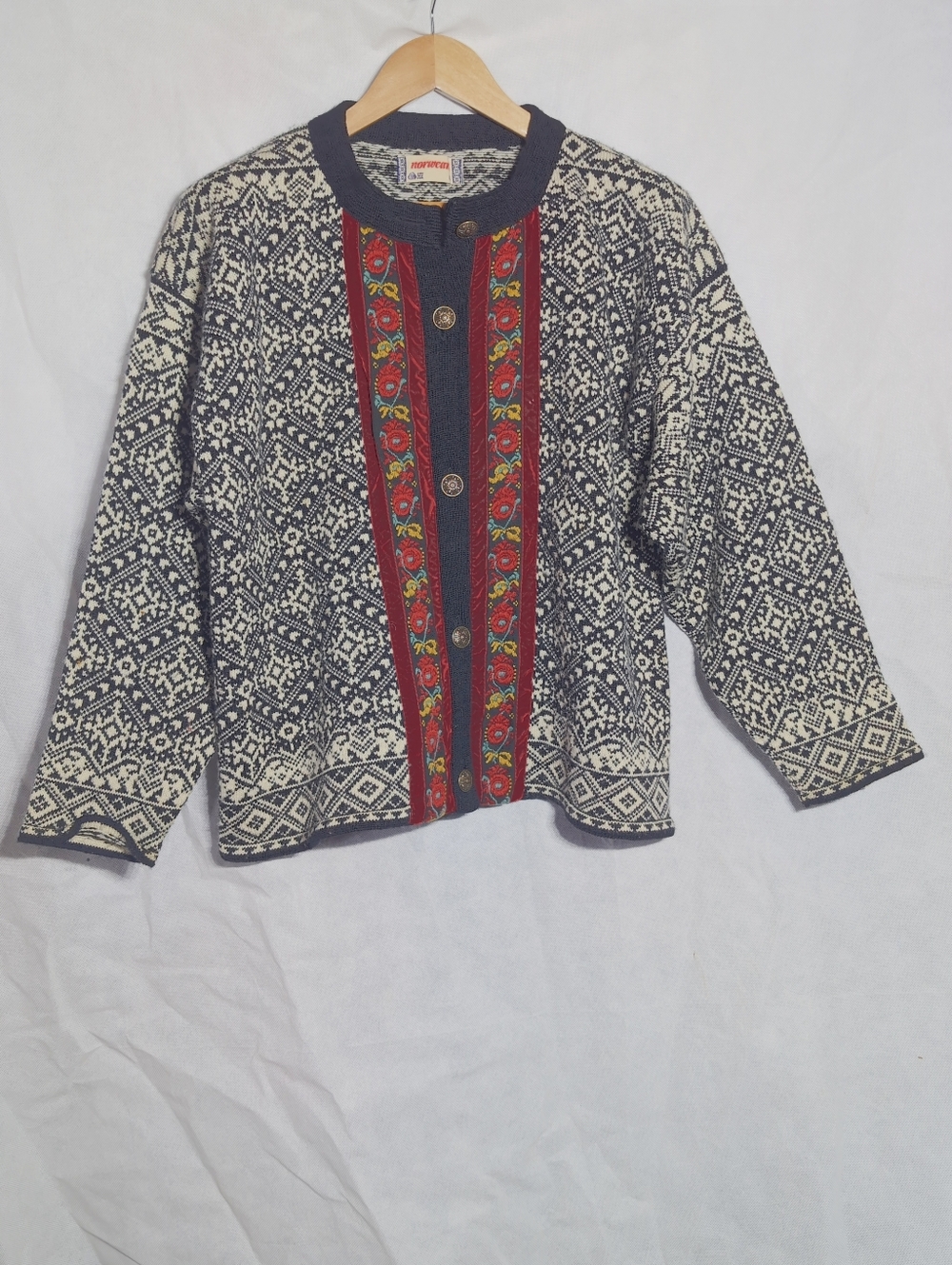 Vintage Norwear Nordic Knit Wool Cardigan Sz L with Red Velvet Floral Trim